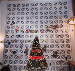 gạch bông gió trang trí bức tường 